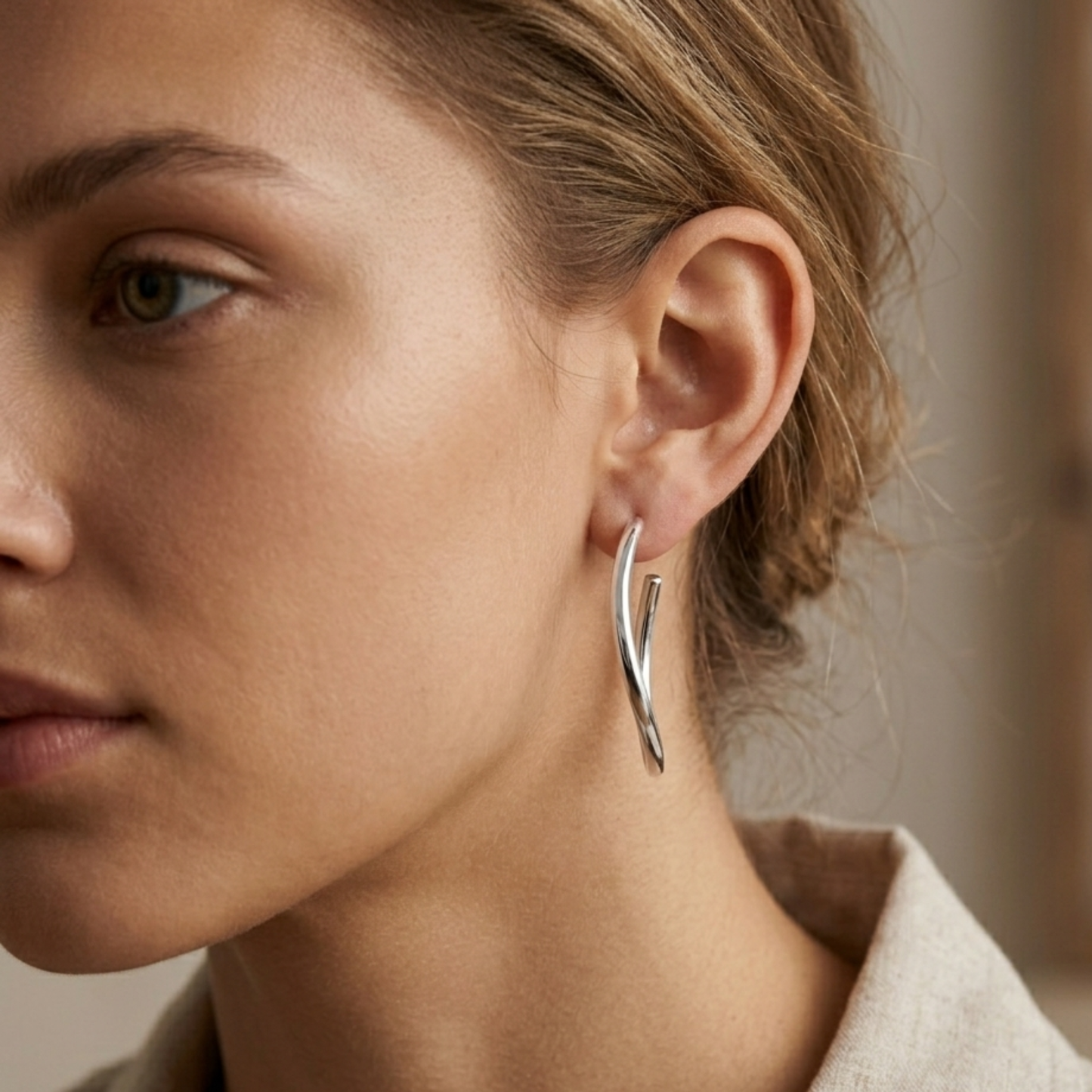 Artistic Oval-Shaped Earrings - Nelissima Jewelry