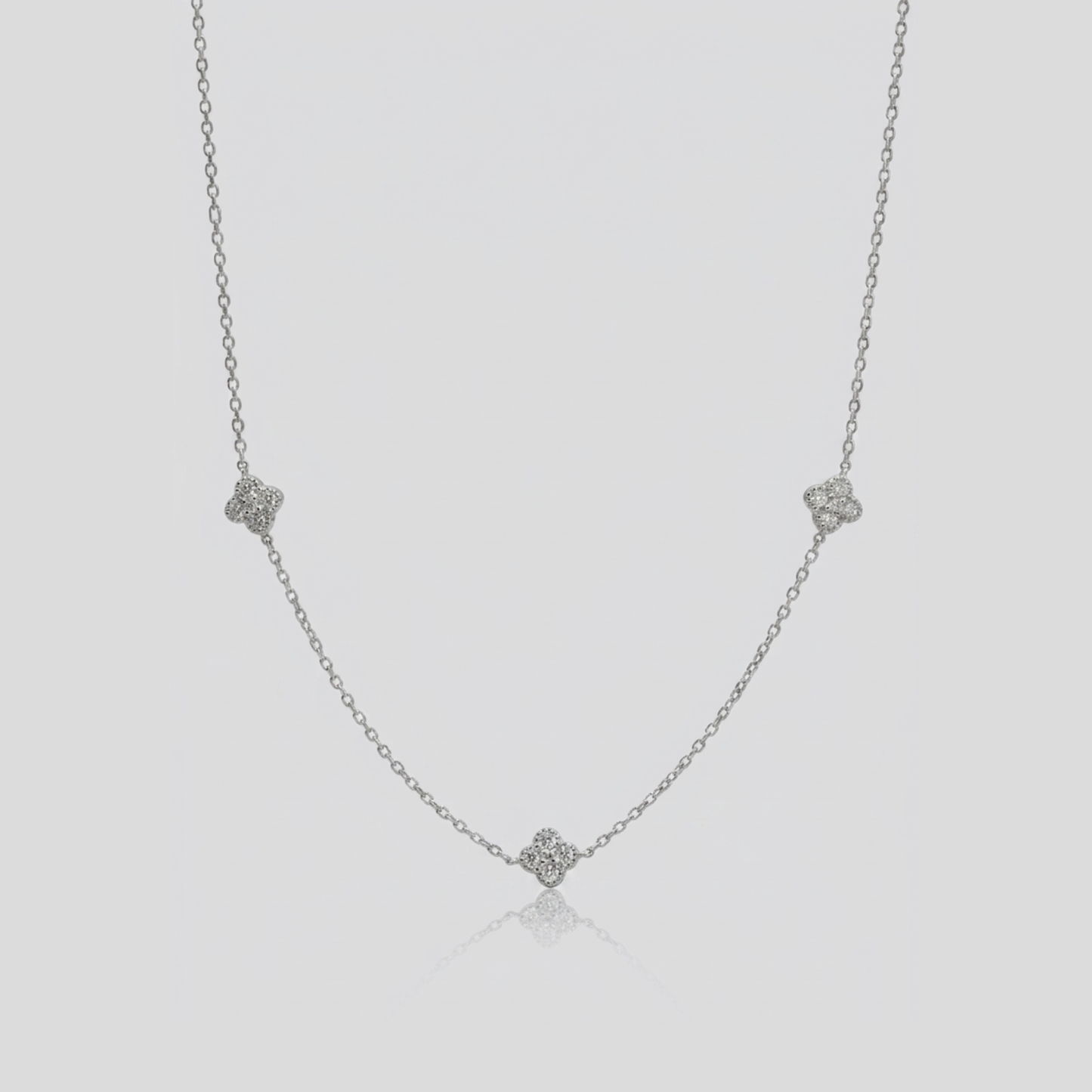 Flower Shaped Necklace - Nelissima Jewelry