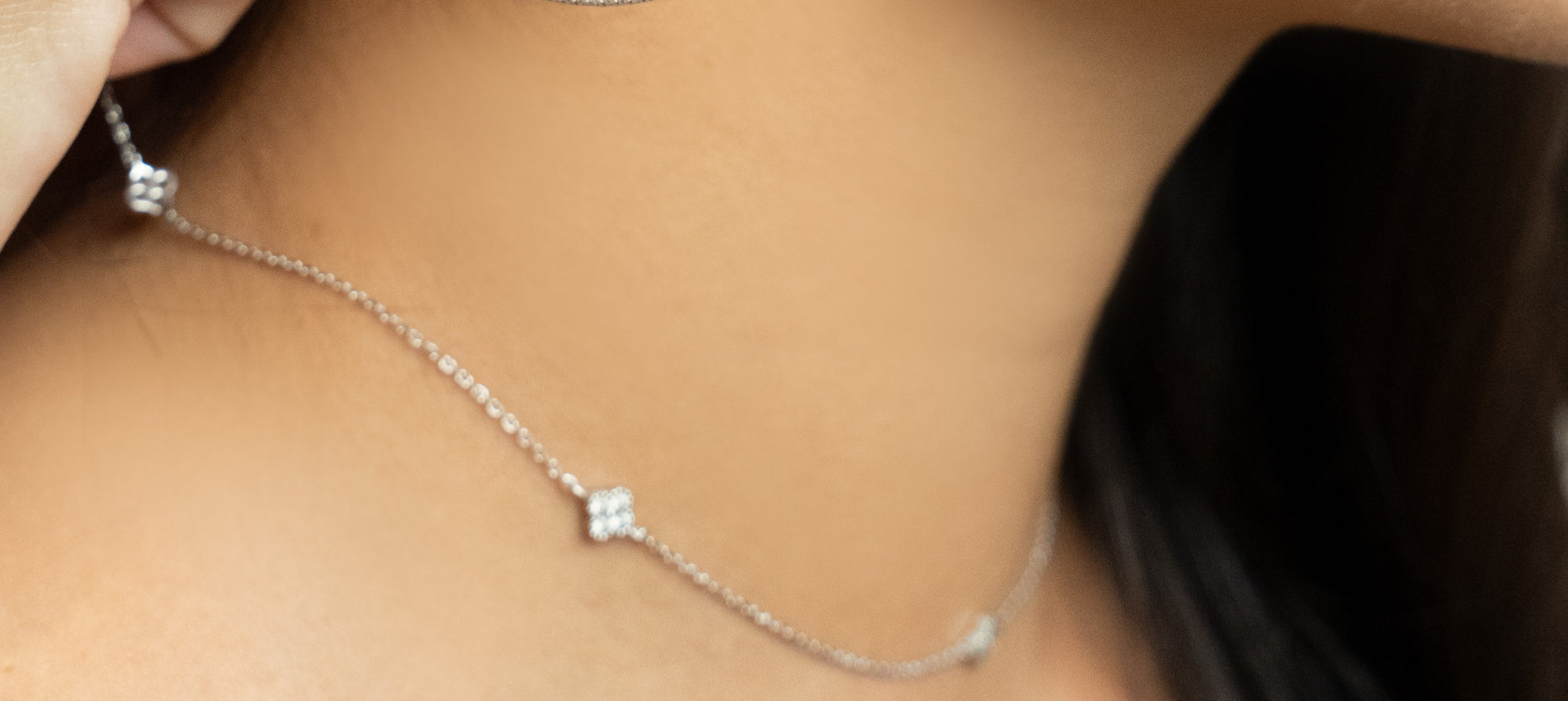 Flower Shaped Sterling Silver Necklace Rhodium Plated  White CZ 
