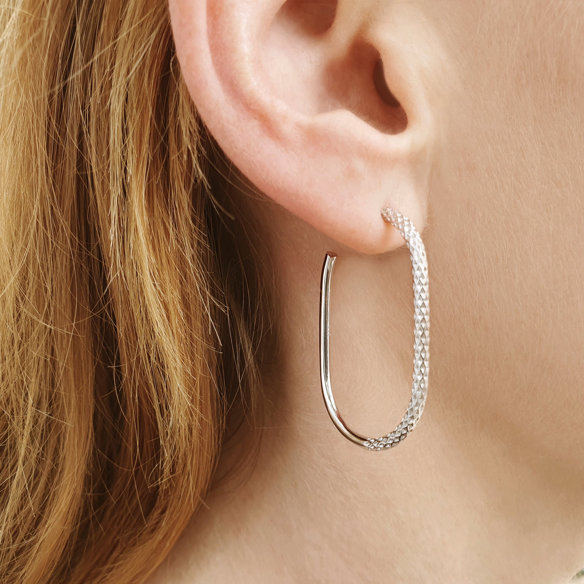 Hoop Trendy Shiny Finish Lightweight - Nelissima Jewelry