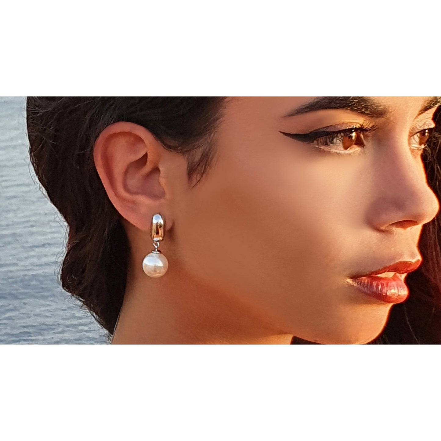 Mallorca Style Pearl Earrings Creolen by Nelissima